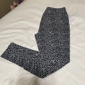 T by Talbots black & gray leopard print leggings - Size Medium - NWT